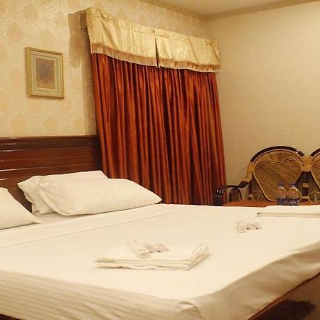 Hotel Chitra Park Tiruchchendur Ngoại thất bức ảnh