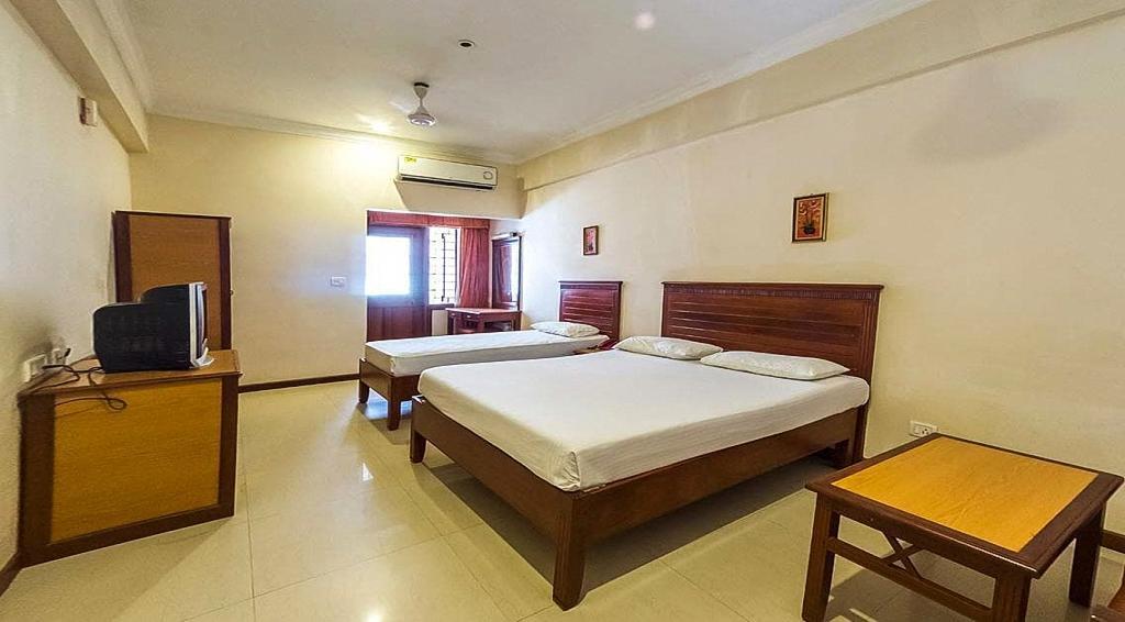 Hotel Chitra Park Tiruchchendur Ngoại thất bức ảnh