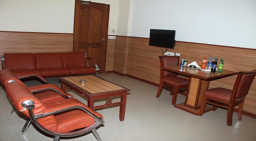 Hotel Chitra Park Tiruchchendur Ngoại thất bức ảnh