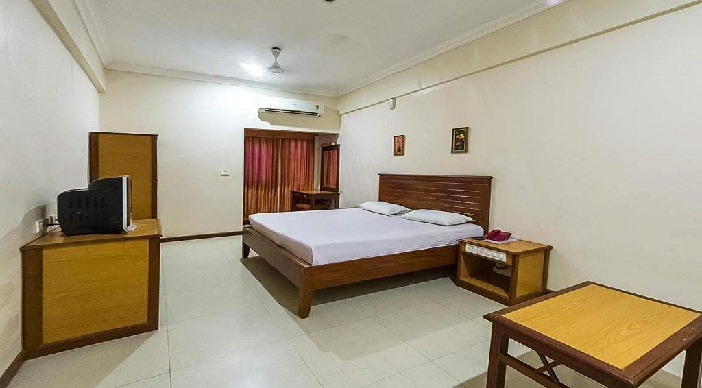 Hotel Chitra Park Tiruchchendur Ngoại thất bức ảnh