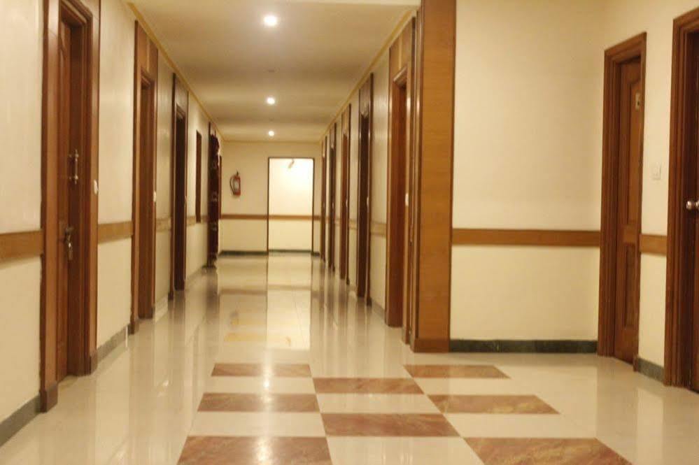 Hotel Chitra Park Tiruchchendur Ngoại thất bức ảnh