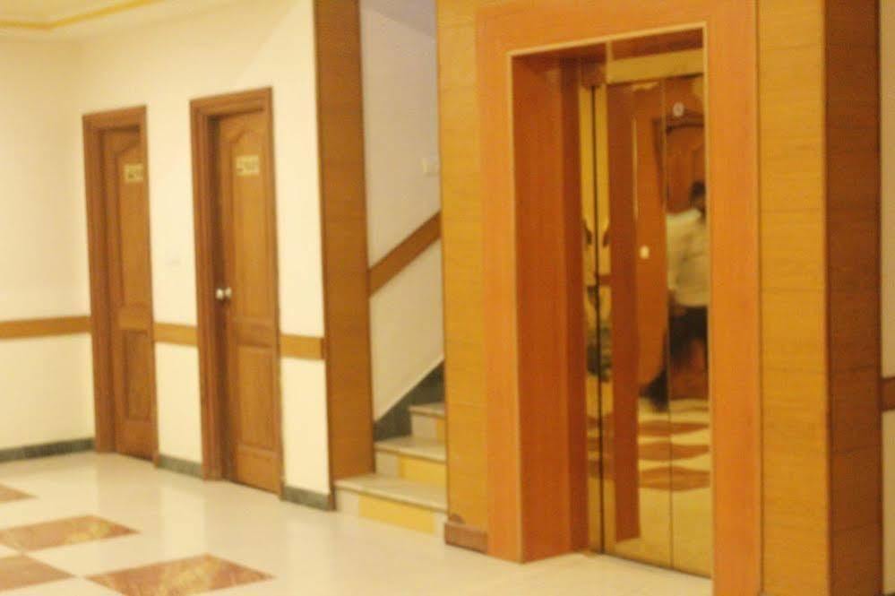 Hotel Chitra Park Tiruchchendur Ngoại thất bức ảnh